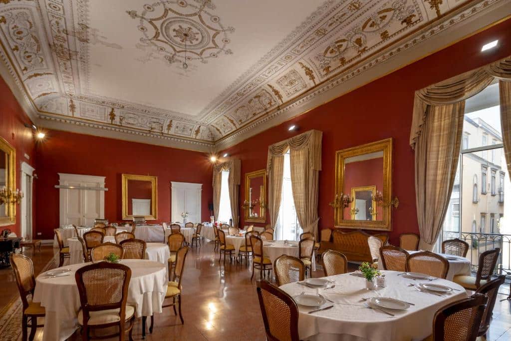Dans l'Hotel Principe Napolit'Amo à Naples.