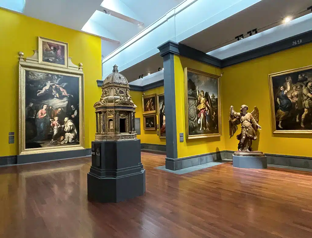 Dans une salle du musée de Capodimonte à Naples.