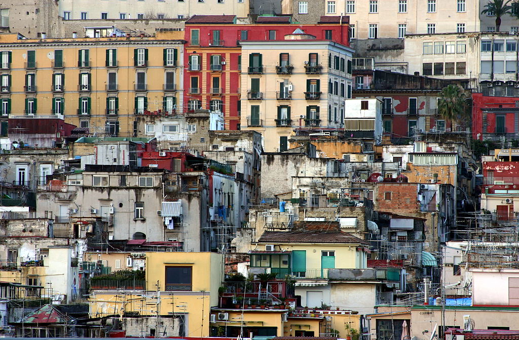 Vue sur les toits des Quartiers Espagnols de Naples - Photo © José Luiz Bernardes Ribeiro / CC BY-SA 4.0