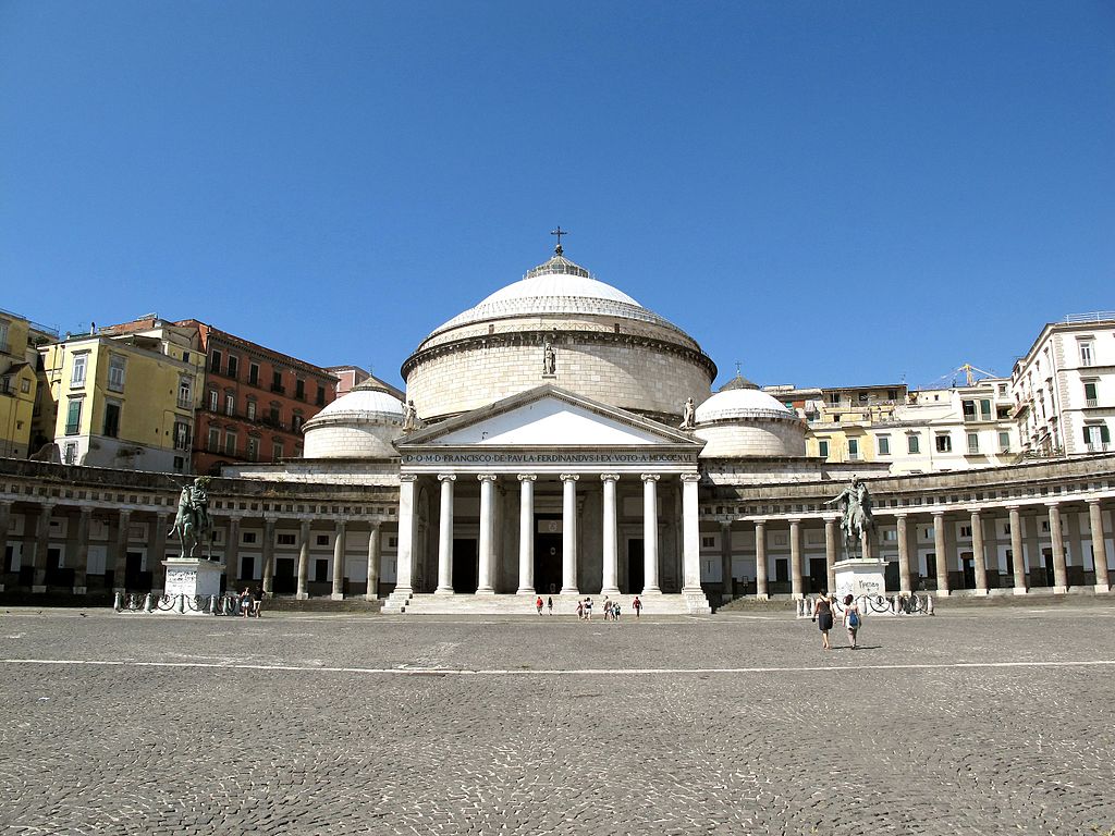 Piazza del Plebiscito et Basilique Basilique San Francesco di Paola de Naples - Photo de Pietro Scerrato