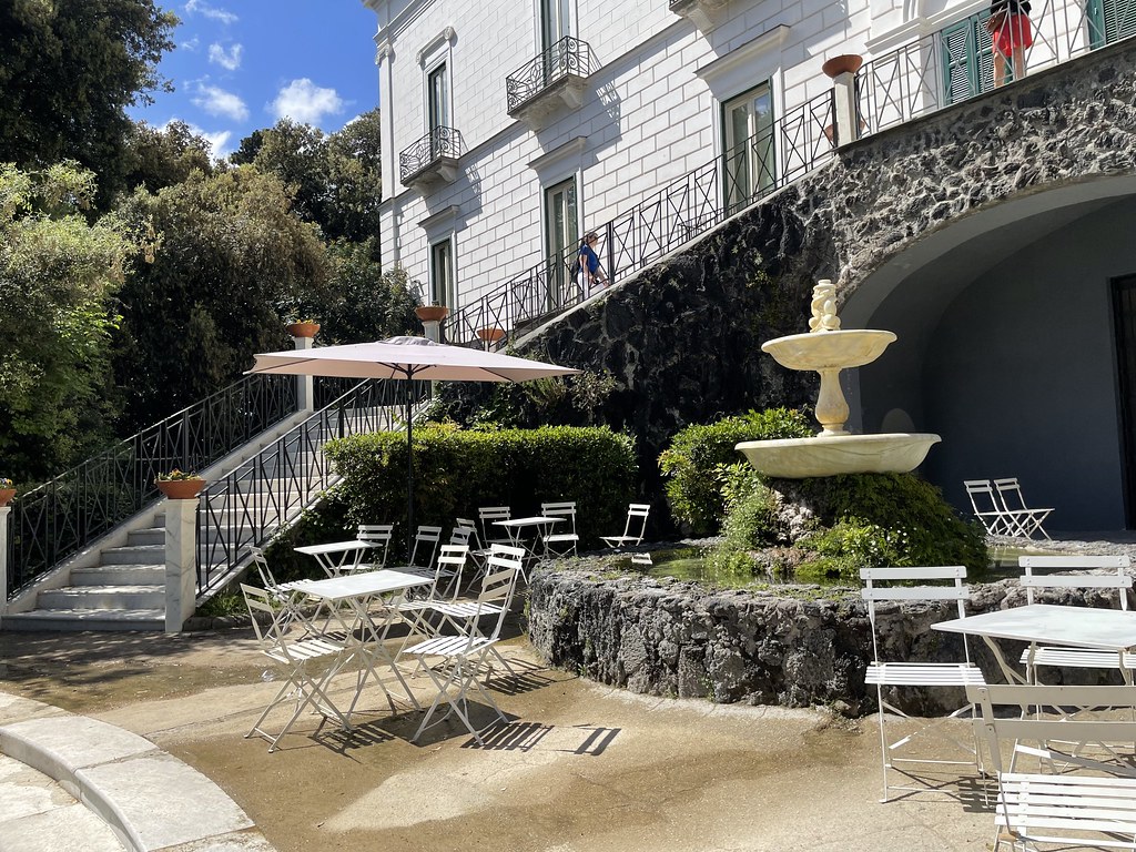 Café de la Villa Floridiana à Naples.