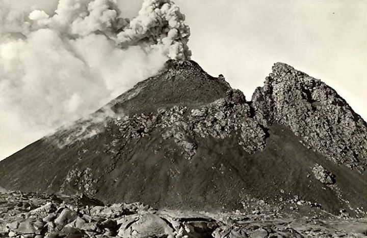 vésuve volcan