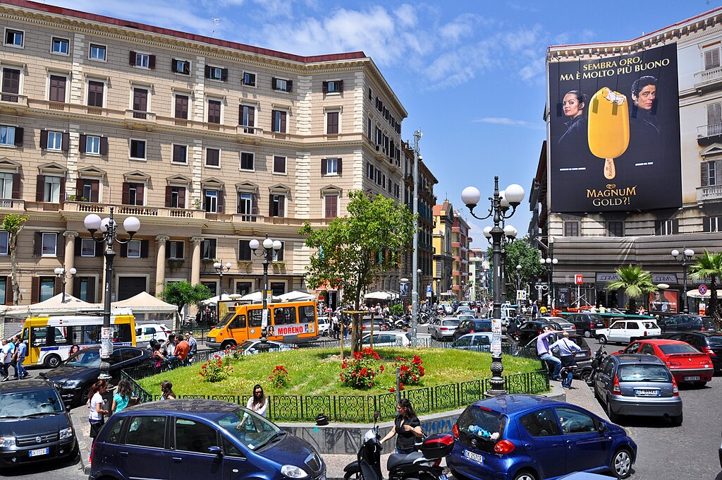 Piazza Vanvitelli dans le quartier du Vomero sur les hauteurs de Naples - Photo d'Armando Mancini