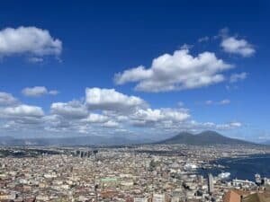 Quartier du Vomero à Naples : Panorama et modernité