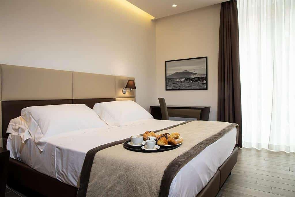 Chambre de l'Hotel Palazzo Argenta à Naples.
