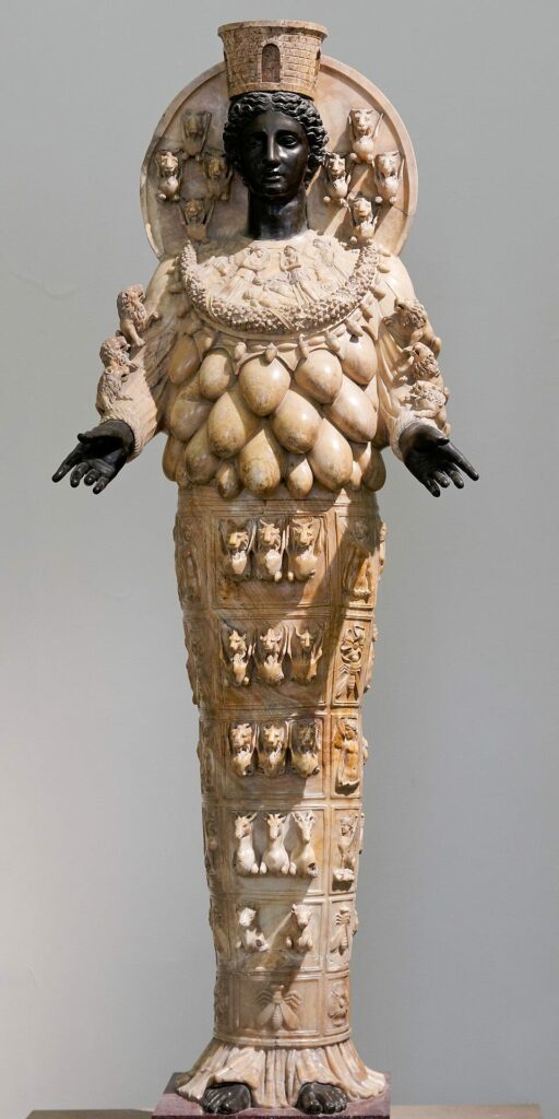 Statue d'Artemis d'Ephèse au musée d'archéologique de Naples - Photo de Marie Lan Nguyen - Licence ccby 2.5