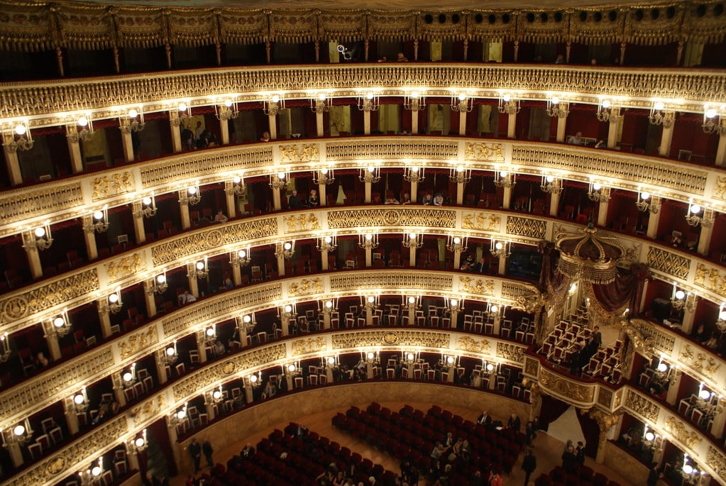 Dans le Teatro San Carlo à Naples.