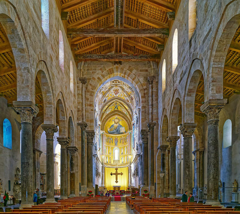 Intérieur de la Cathédrale de Cefalu près de Palerme - Photo de Holger Uwe Schmitt - Licence ccbysa 4.0