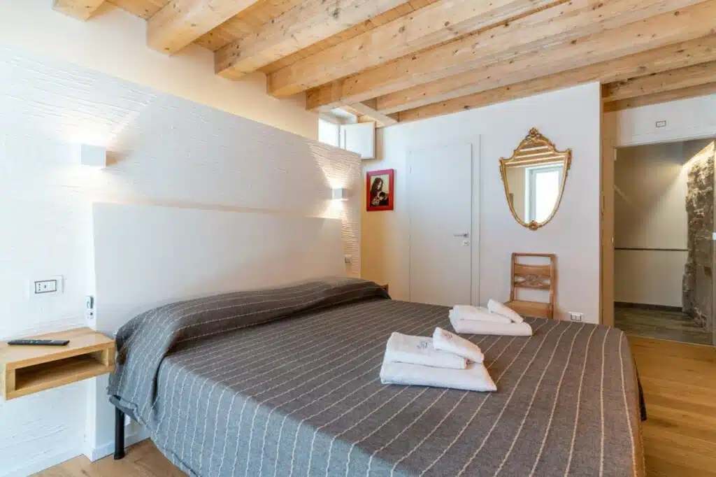 Chambre de l'hotel Khalisah à Palerme.