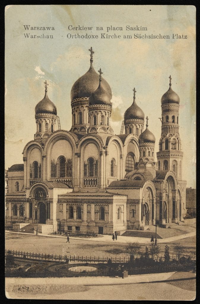 Cathédrale orthodoxe sur la place de Saxe à Varsovie vers 1900. 