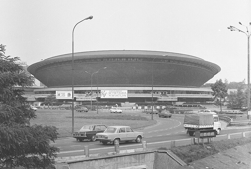 Vue sur le Spodek à Katowice en 1979.