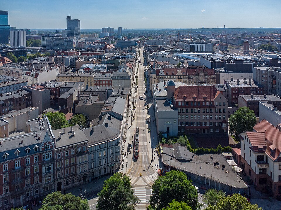 Vue aérienne de la rue 3 maja à Katowice - Photo d'Adrian Tync - Licence ccbysa 4.0