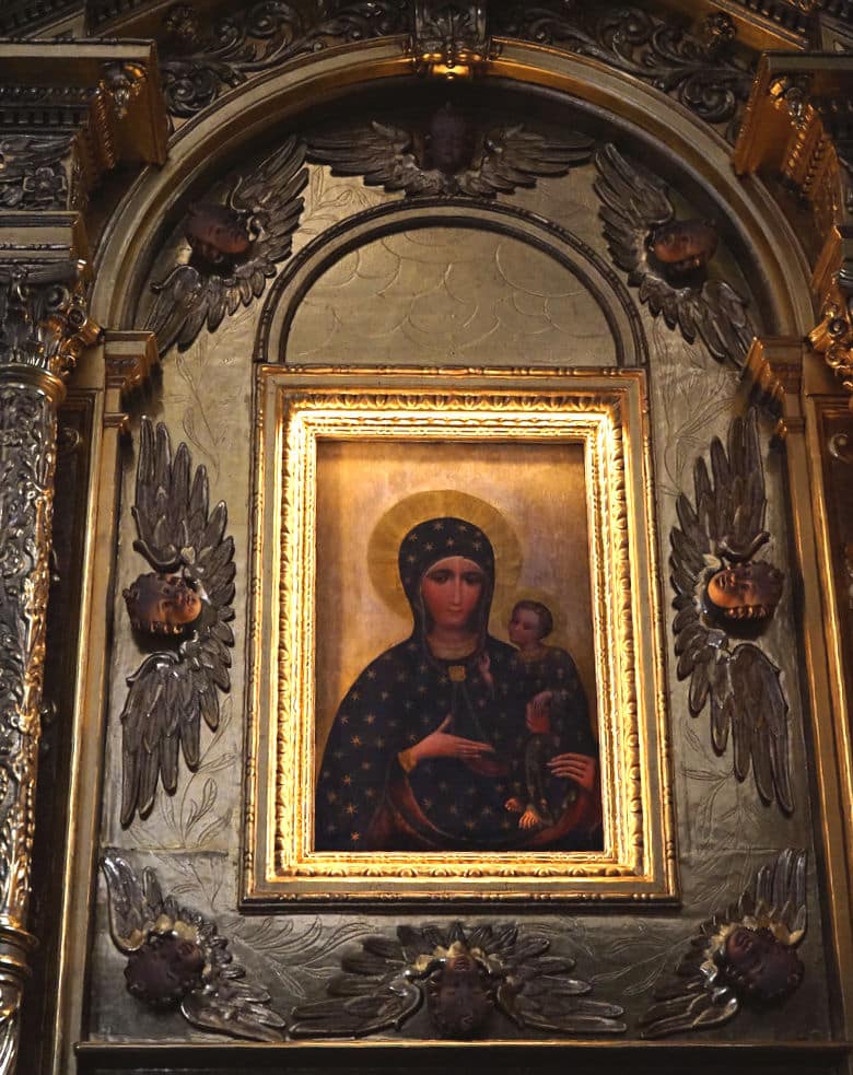 Icone dans l'église Sainte Croix.