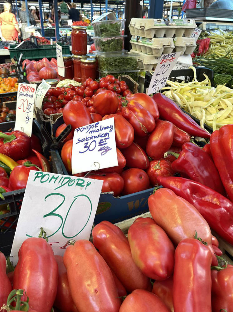 Tomates sur le marché du Stary Kleparz.