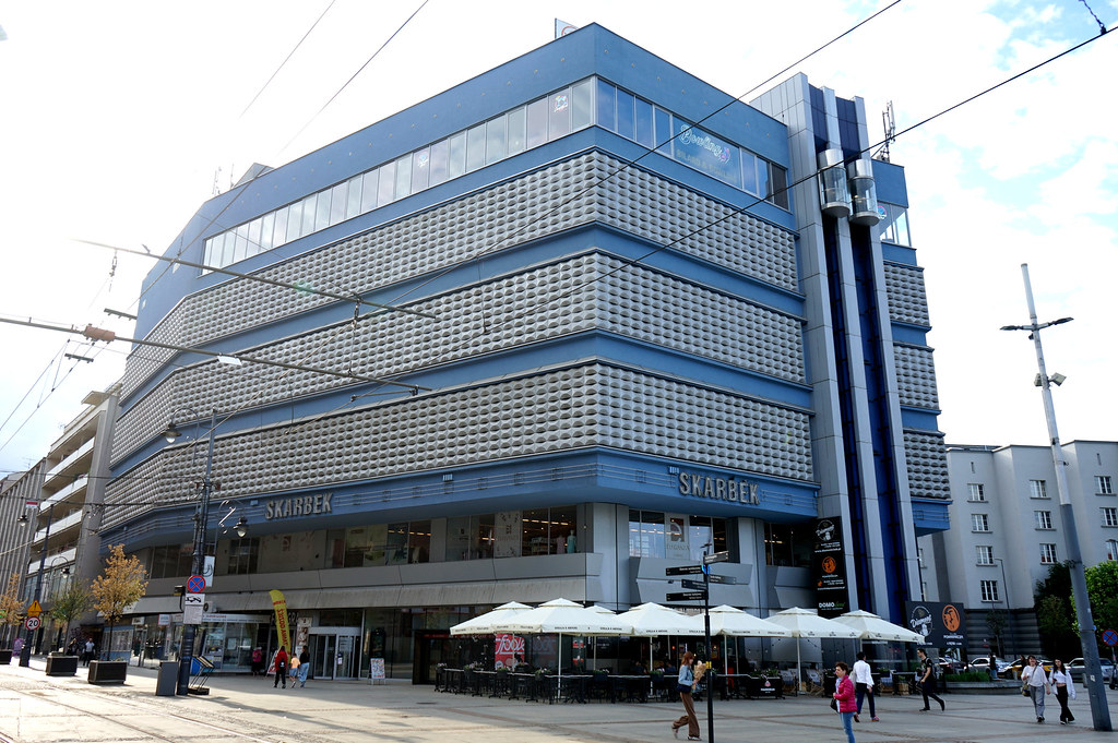 Archirecture moderniste : Immeuble de Skarbek à Katowice.