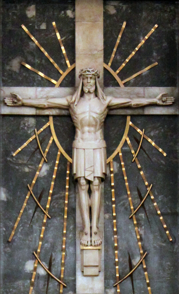Sculpture de Jésus par Marian Spindler dans l'église Sw Kazimierz à Katowice (1933) - Photo de Yarl - Licence ccbysa 3.0 pl