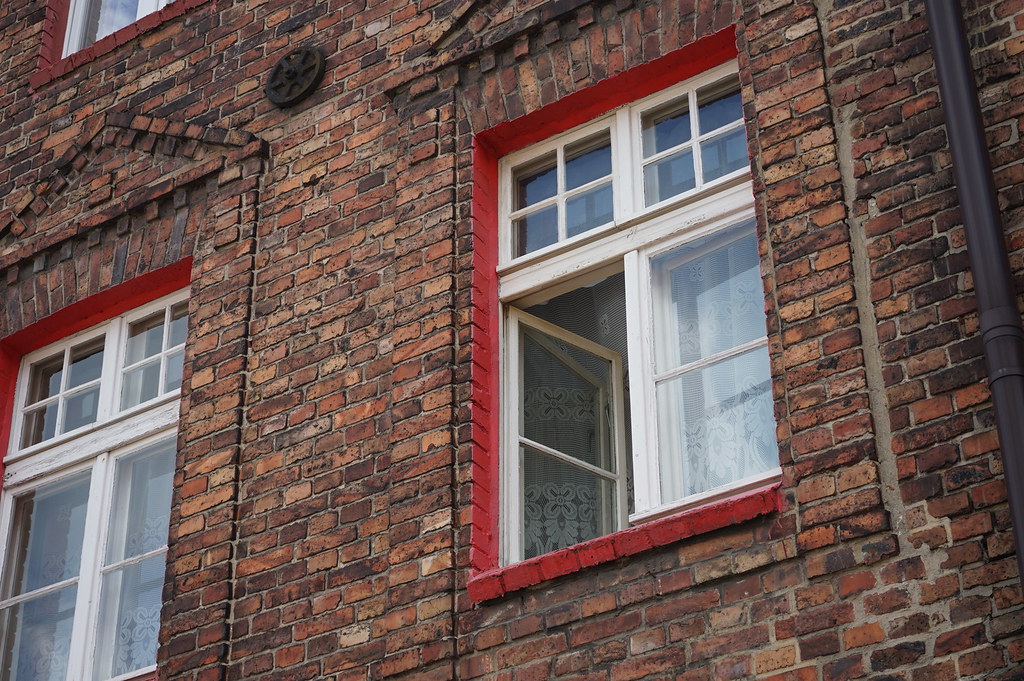 Fenêtre dans le quartier de Nikiszowiec à Katowice.