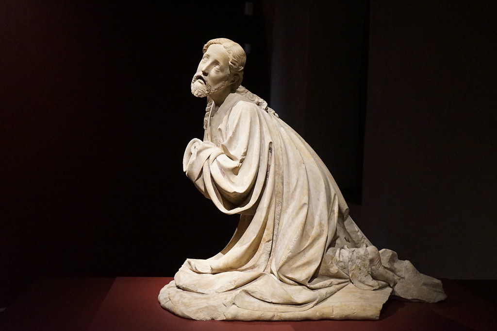 Statue de Jésus dans le jardin des oliviers dans la collection d'art gothique.
