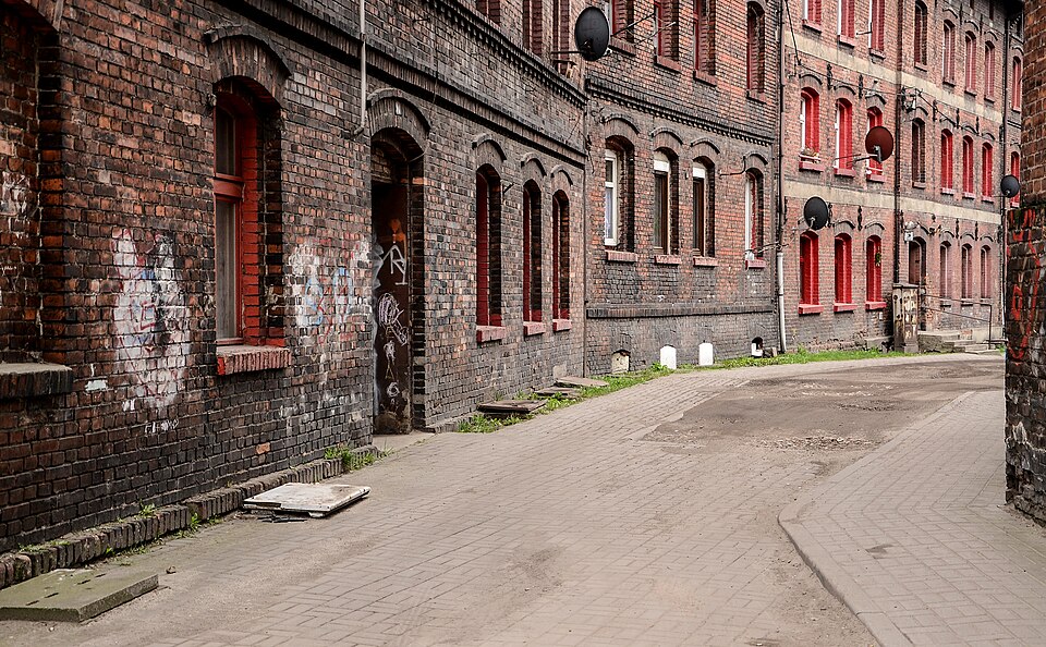 Dans une rue de Ruda Slaska - Photo de Pudelek - Licence ccbysa 4.0