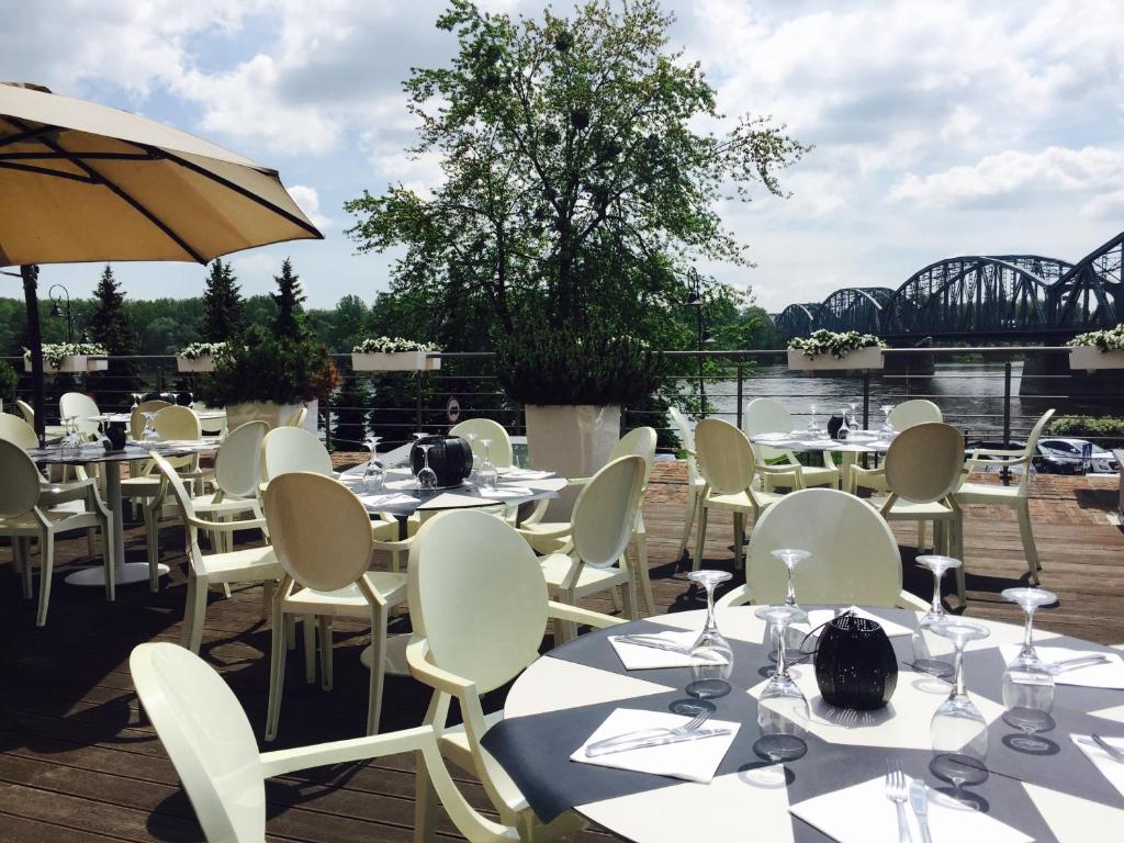 Terrasse de l'Hotel Bulwar à Torun.