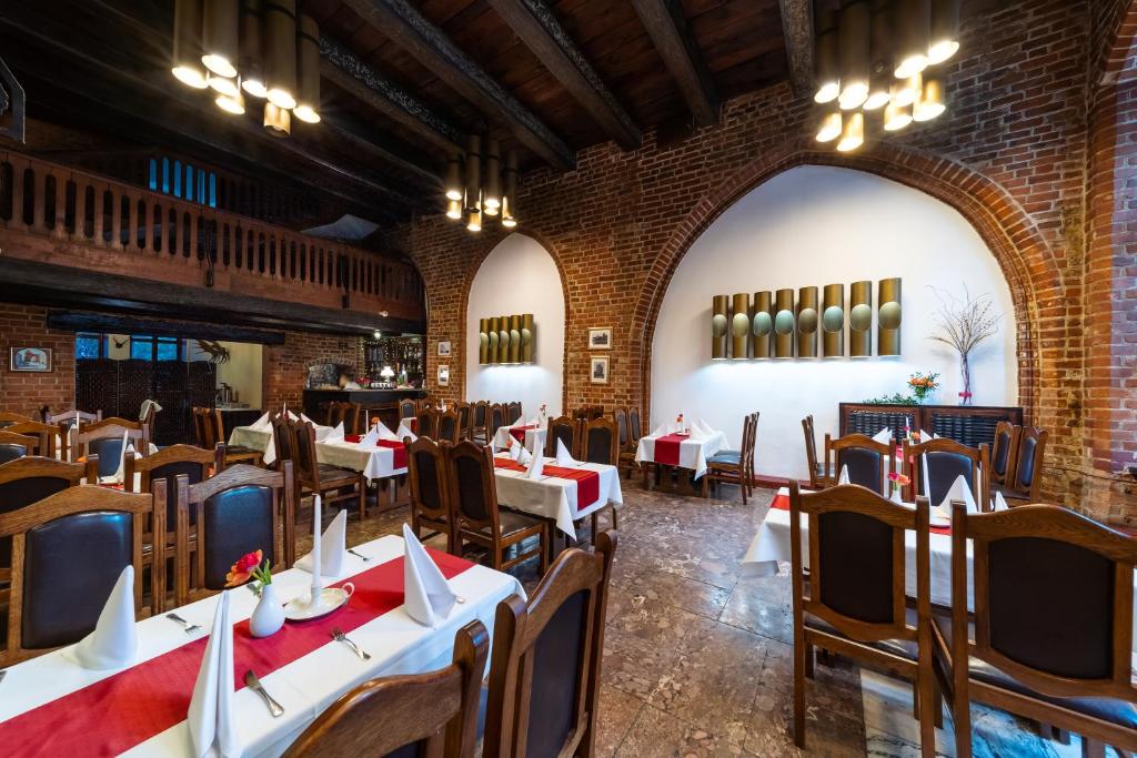 Restaurant de l'Hotel Gromada à Torun.