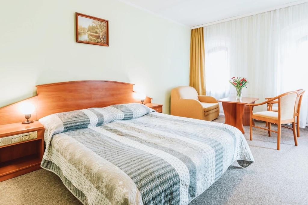 Chambre de l'Hotel Gromada à Torun.