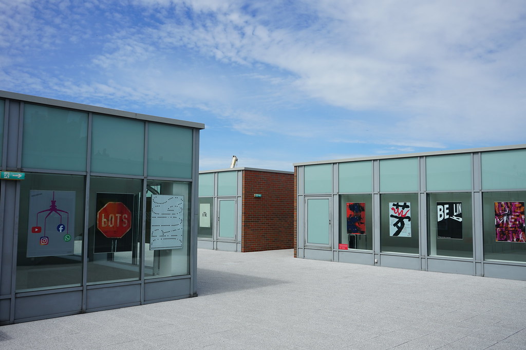 Sur le toit du Centre d'art contemporain Znaki Czasu à Torun.