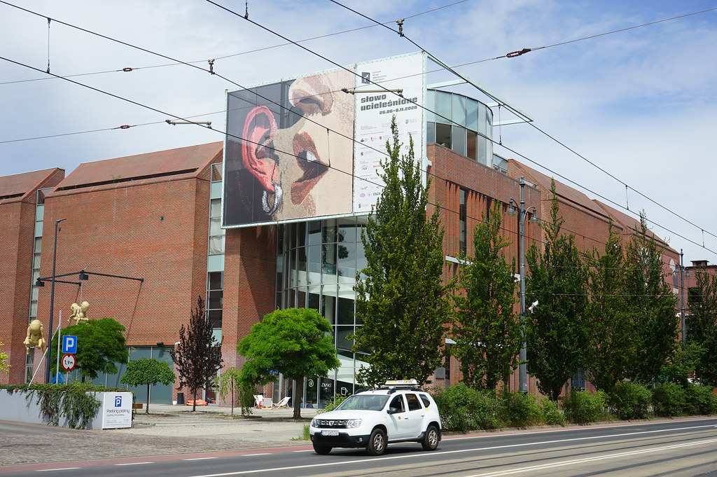Centre d'art contemporain Znaki Czasu à Torun. Centrum Sztuki Współczesnej.