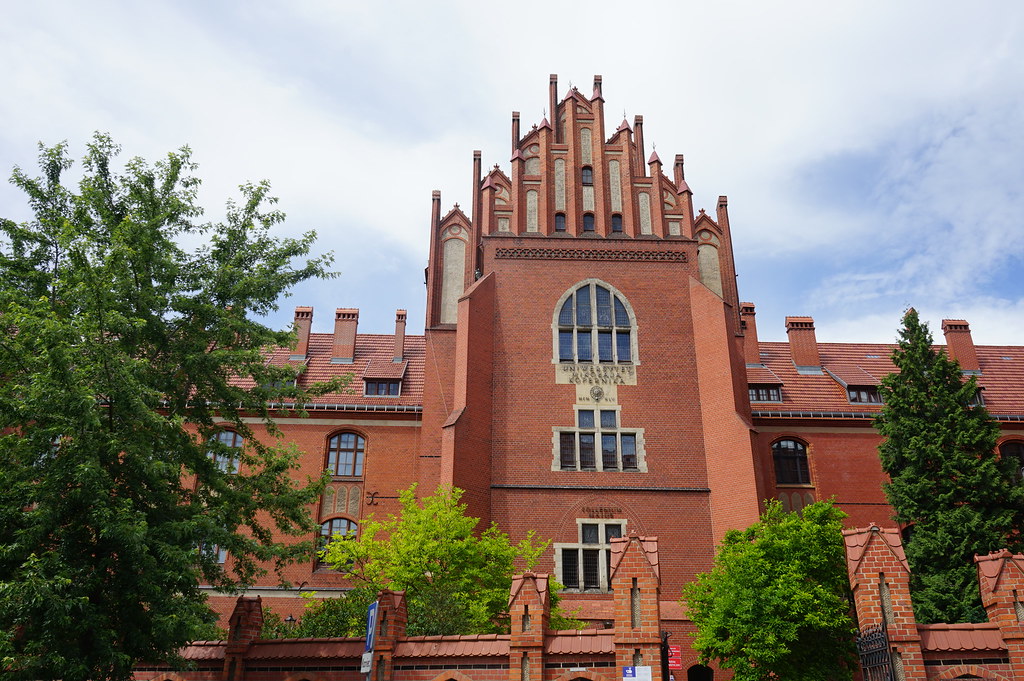 Façade de l'Université de Torun.