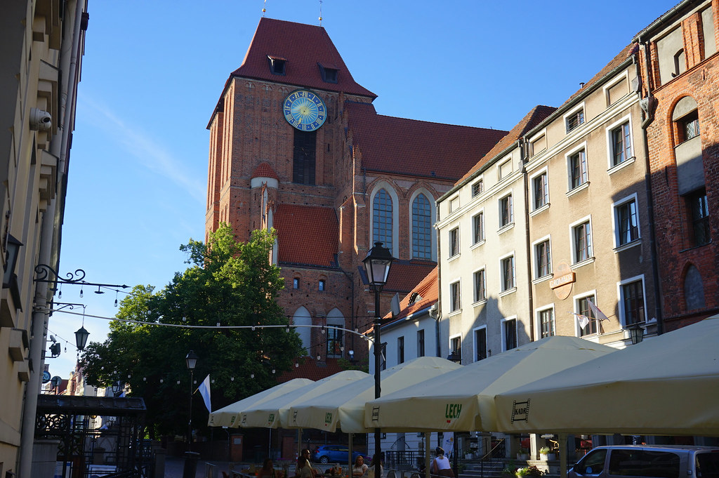 Massive Cathédrale des Saint Jeans de la vieille ville de Torun.