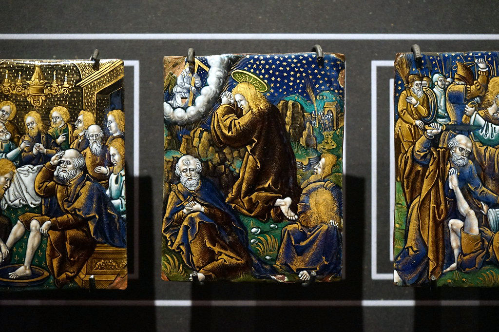 Emaux de la Passion du Christ provenant du couvent de Santa Cruz à Coimbra dans le Musée Soares dos Reis à Porto.