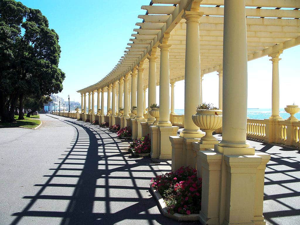 pergola en bord de mer à Foz de Douro à Porto - Photo de Marcia Breia -Licence ccbysa 3.0