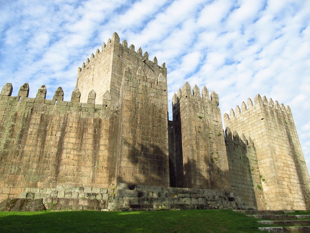 Chateau de Guimaraes au nord de Porto.