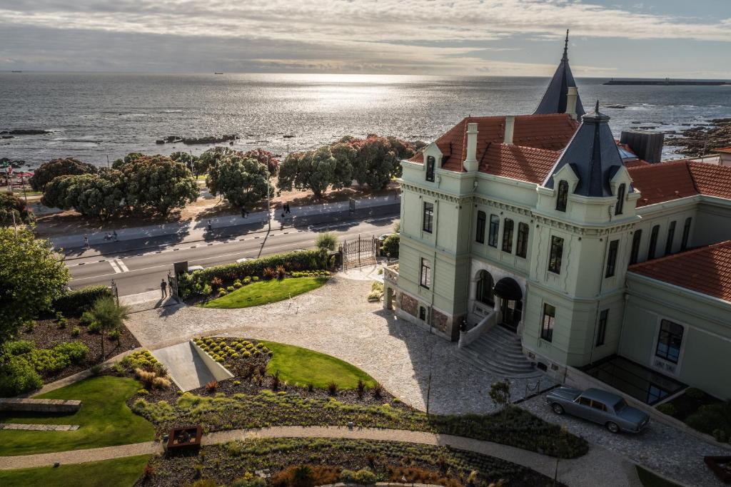 Hotel Vila Foz Hotel & SPA côté manoir à Porto.