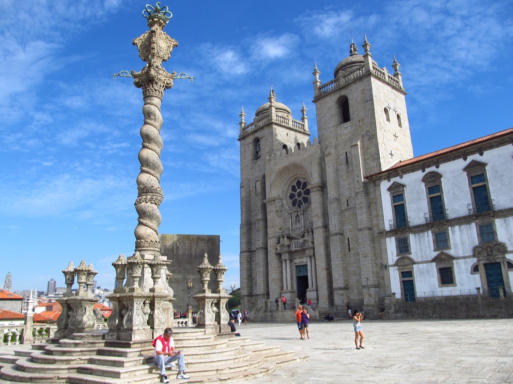 Cathédrale de Porto, saisissant contraste de la Sé