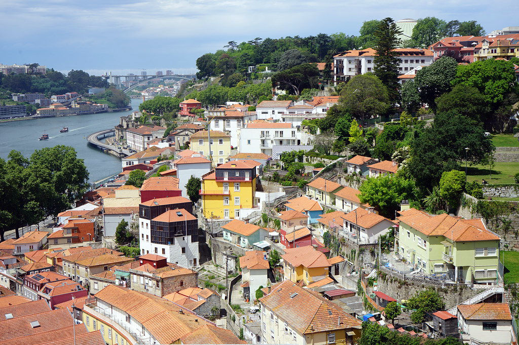 Vue depuis le passeio des Virtudes à Porto.