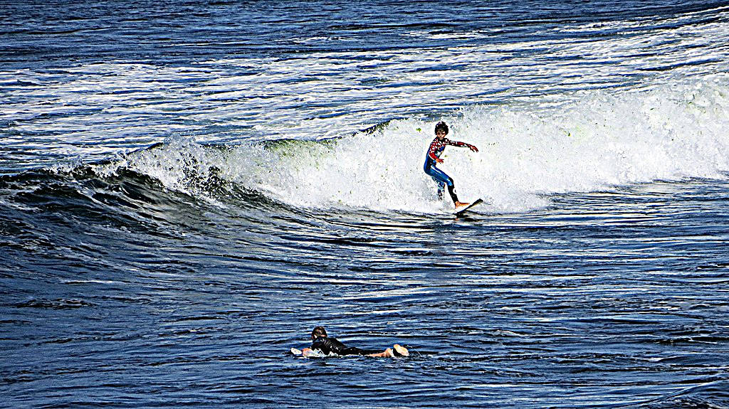 Surf sur la plage Matosinhos à Porto - Photo de Mister No - Licence ccby 3.0