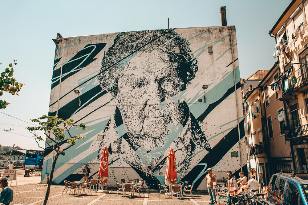 Street art à Porto - Photo d'Eugene Zhyvchik