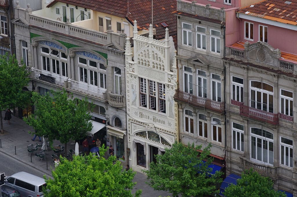 Librairie Lello à Porto - Photo de Ken & Nyetta