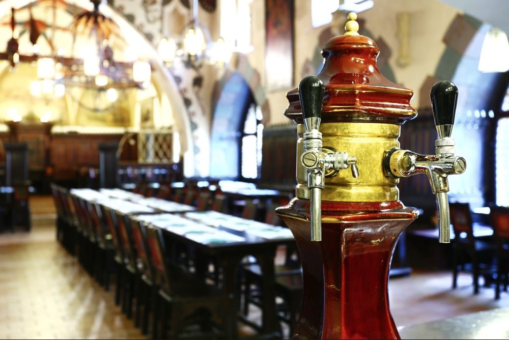 Lire la suite à propos de l’article 12 meilleures brasseries à Prague où boire une bière locale