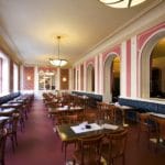 8 beaux cafés à Prague : Retour à la Belle Epoque