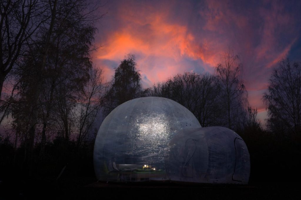 Hébergement insolite près de Prague : Skydome, rendez-vous magique.