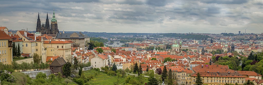 Vue panoramique depuis le monastère de Strahov à Prague - Photo de Jerzy Strzelecki