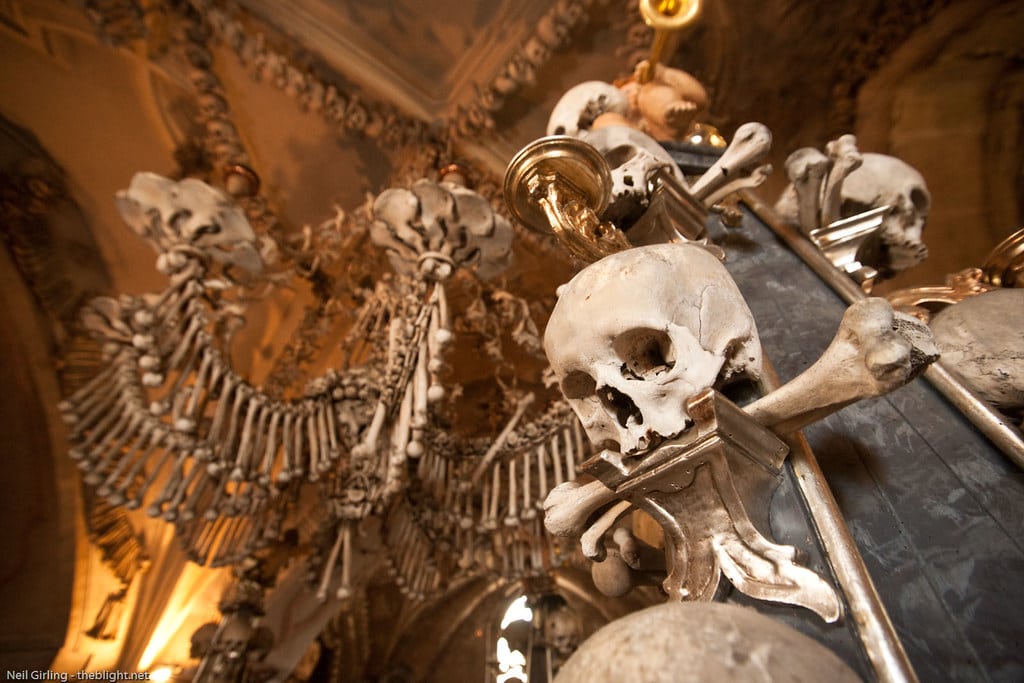 Ossuaire de Sedlec à Kutna Hora près de Prague – Photo de Neil Girling