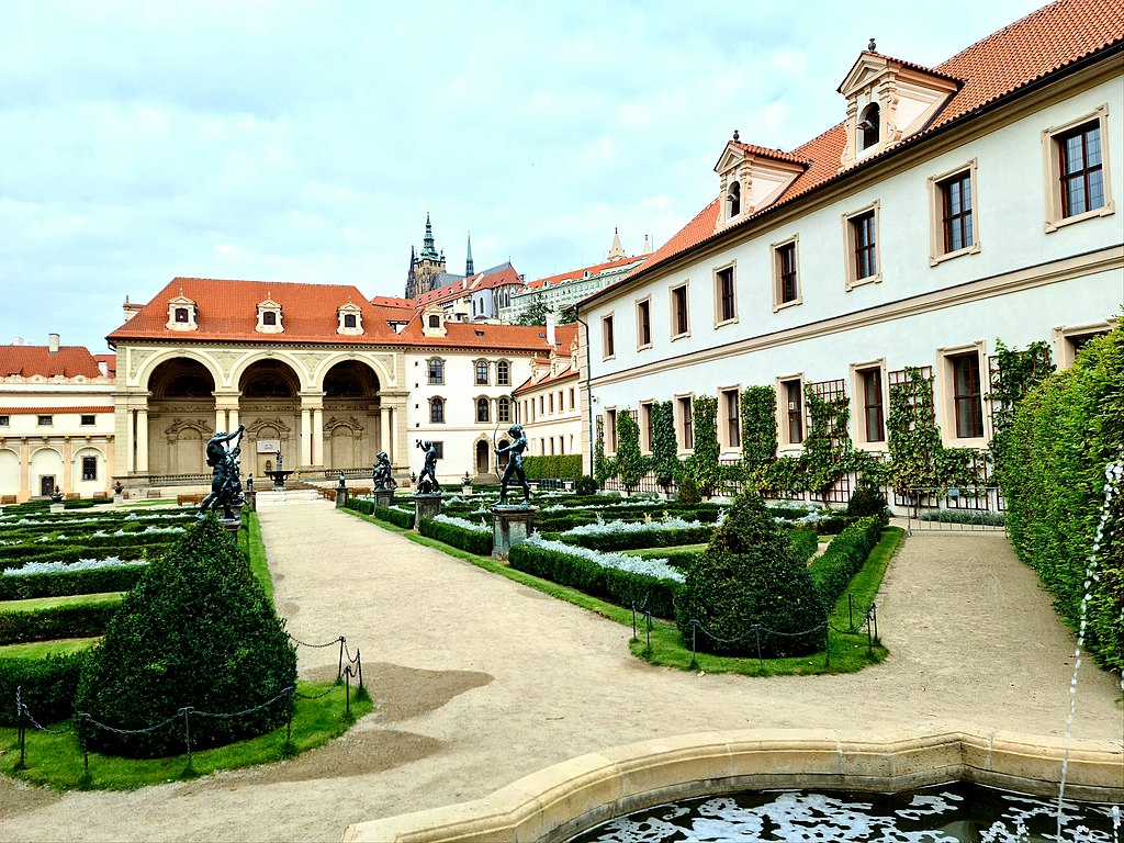 Jardin Wallenstein dans le quartier de Mala Strana à Prague - Photo de Ricardalovesmonuments