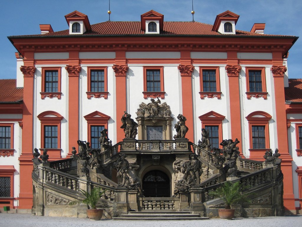 Le monumental escalier baroque du Troja chateau de Prague. Photo de Guillaume Cattiaux