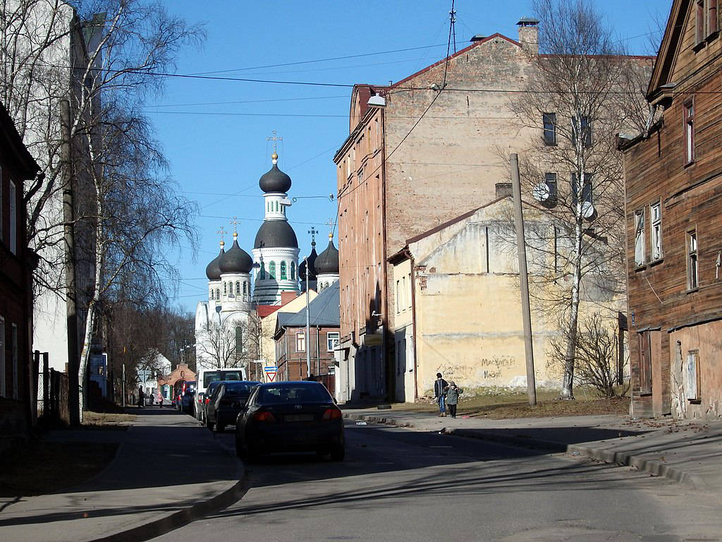 Rue Mazā Kalna iela dans le quartier de Moscou à Riga. Photo de Green Zeb.