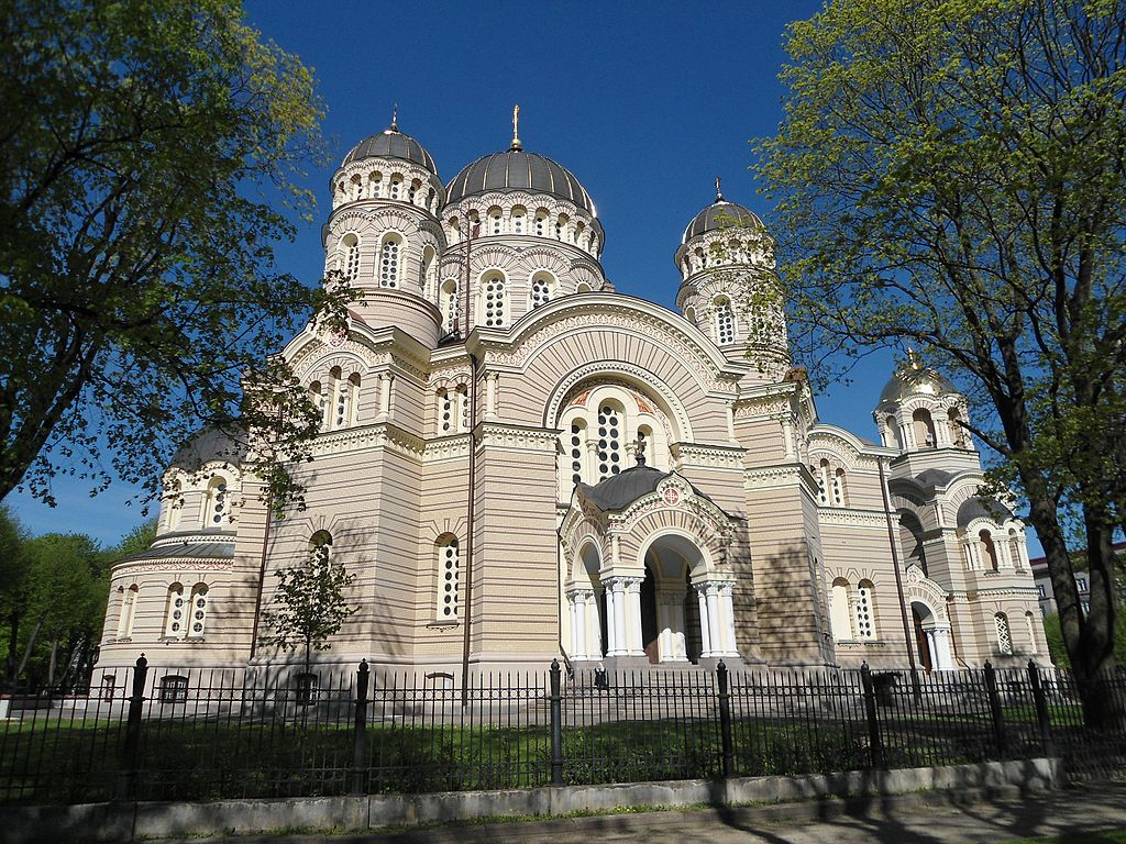 Cathedrale Orthodoxe de la nativité dans le quartier de Centrs à Riga - Photo de Keith Ruffles