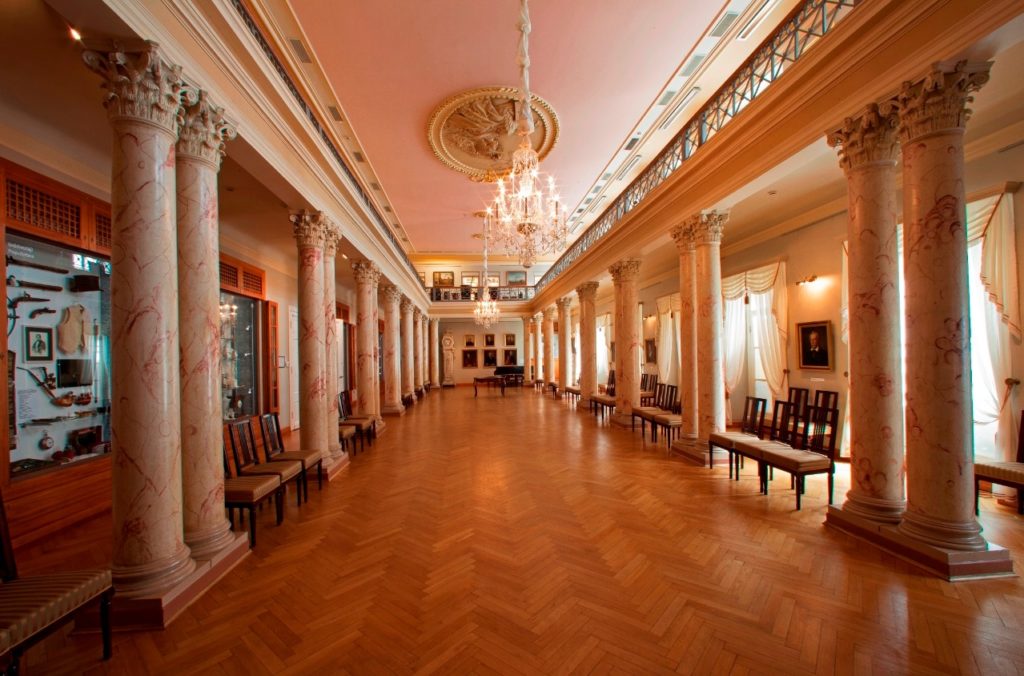 Dans le musée de la navigation et de l'histoire de Riga.