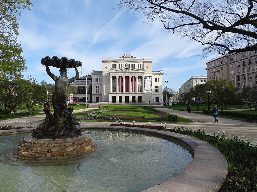 Opera National de Lettonie dans la vieille ville de Riga - Photo de Sjaak Kempe